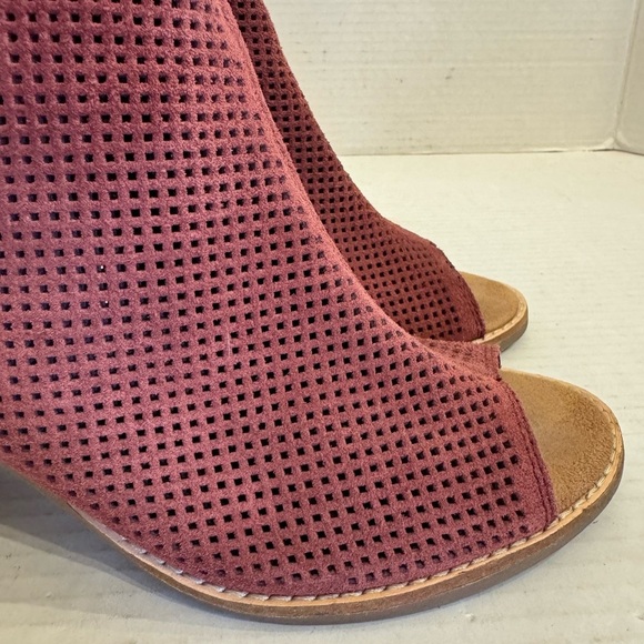 TOMS Majorca Boots Size 7.5 Block Heel Open Toe Burgundy Suede Bootie - Picture 6 of 16